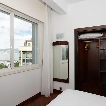 Отель Maroa Виго