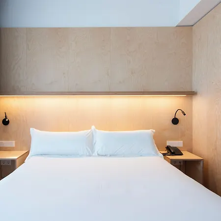 Maroa Hotel